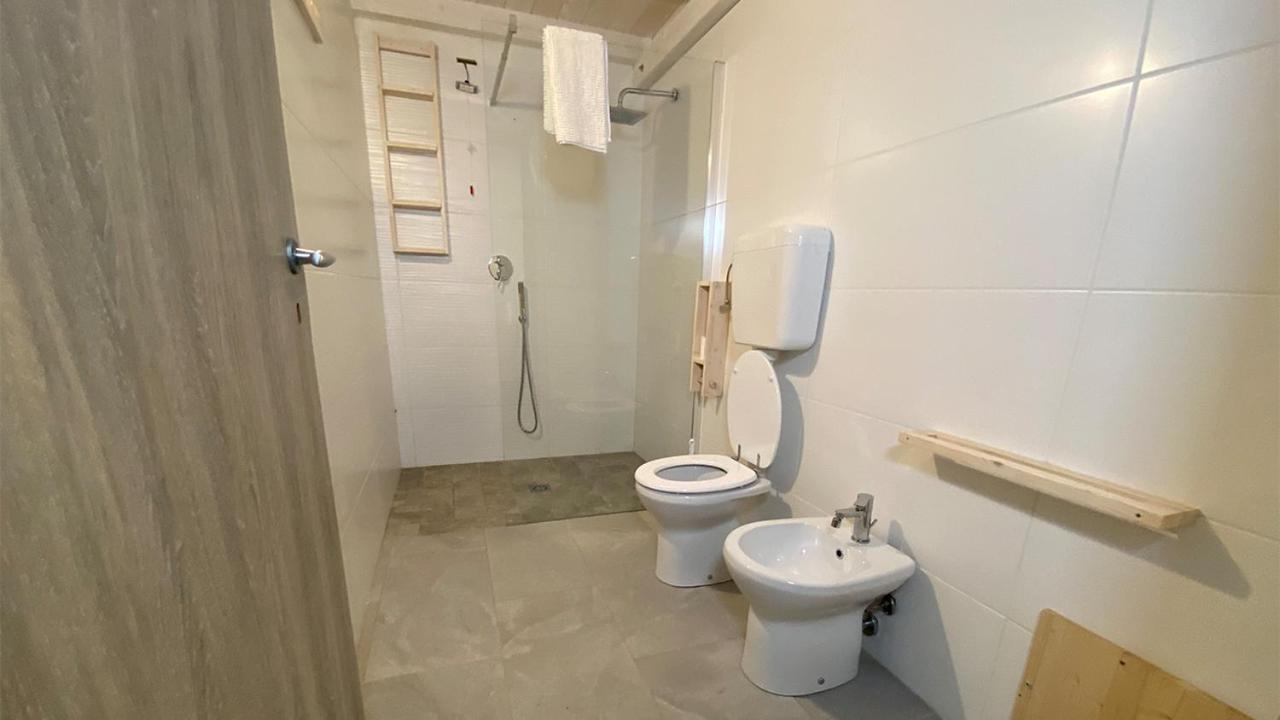 I Tre Schen Hotel Calasetta Kültér fotó